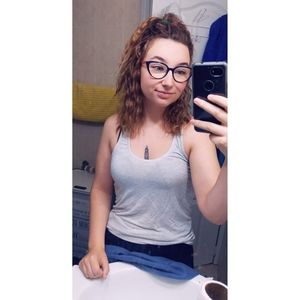 Meet your Posher, Emily